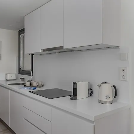Lica Infinity Collection - Maranta דירה אסטפונה