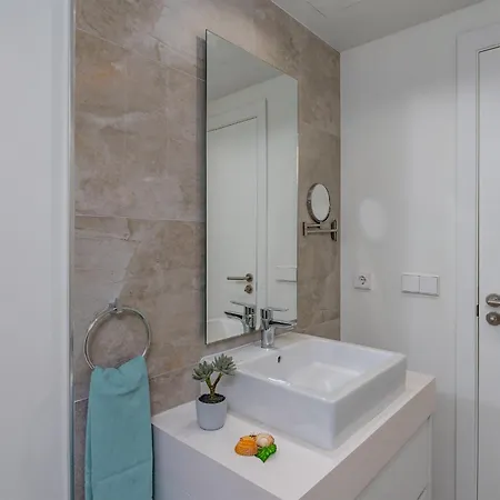 Lica Infinity Collection - Maranta Apartment