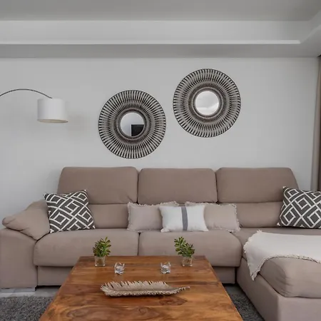 דירה Lica Infinity Collection - Maranta