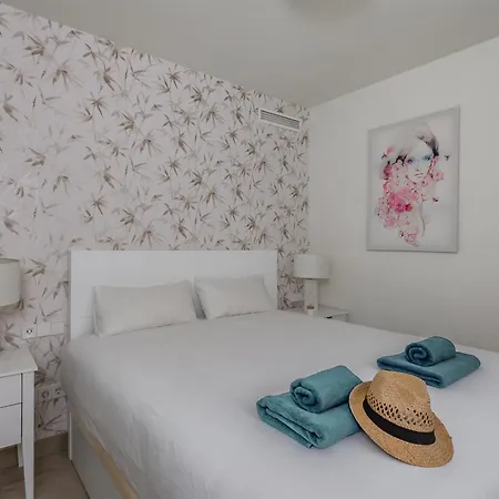 Lica Infinity Collection - Maranta Apartment *